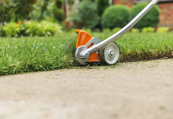 How To Edge Your Lawn